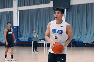 🏀青岛国信制药男篮假期不停练！