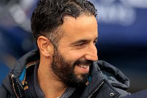 2.3亿值！太阳报：曼联高层对姆伯莫、库尼亚等新援表现感到欣慰