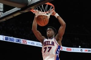 赛前淡定称“睡得很好”！埃奇库姆首秀34分比肩名宿&征服队友