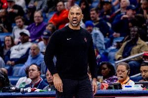 乌度卡：我们持球时间太长了 本应主动吸引包夹 创造更多空位机会